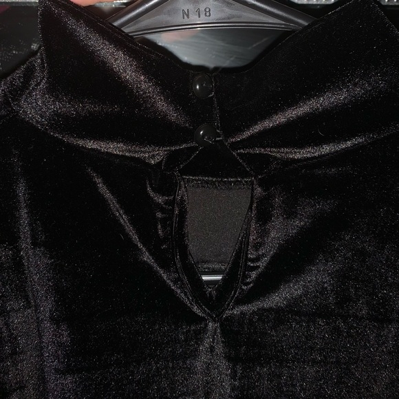 Restyle Velvet Cresent Moon Top, NWOT, Dead Stock, VERY RARE! - Picture 4 of 5